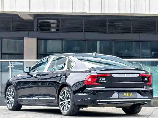 Volvo S90 2024