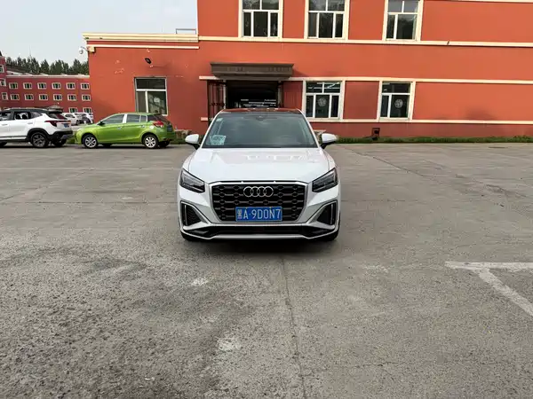 Audi Q2L 2022