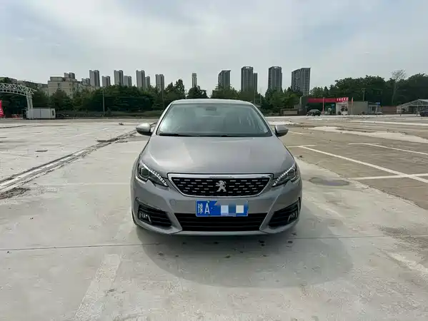 Peugeot 308 2016