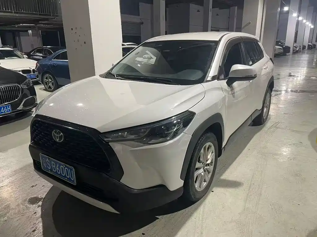 Toyota Corolla Cross 2023 — фото 1