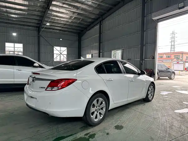 Buick Regal 2013