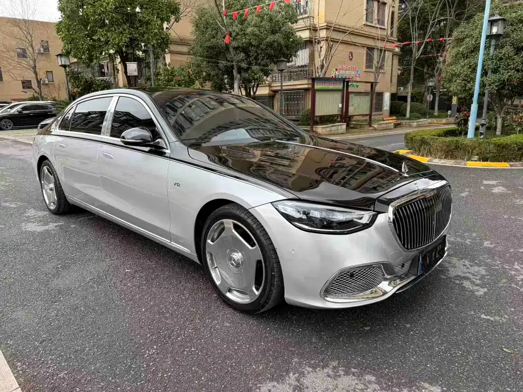 Mercedes-Benz Maybach S-Class 2023