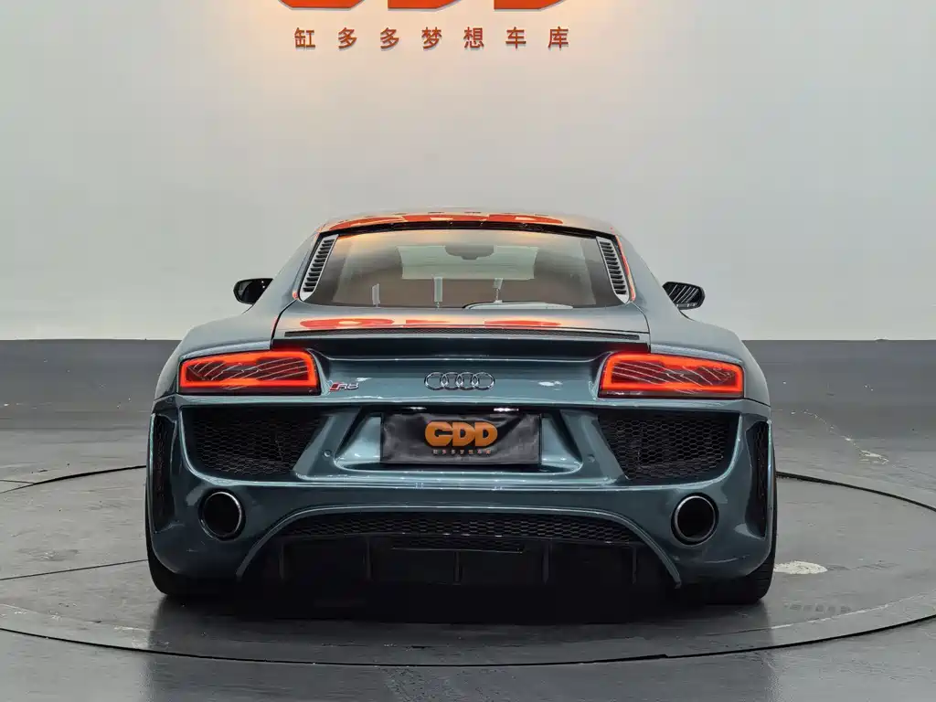 Audi R8 2014 — фото 7