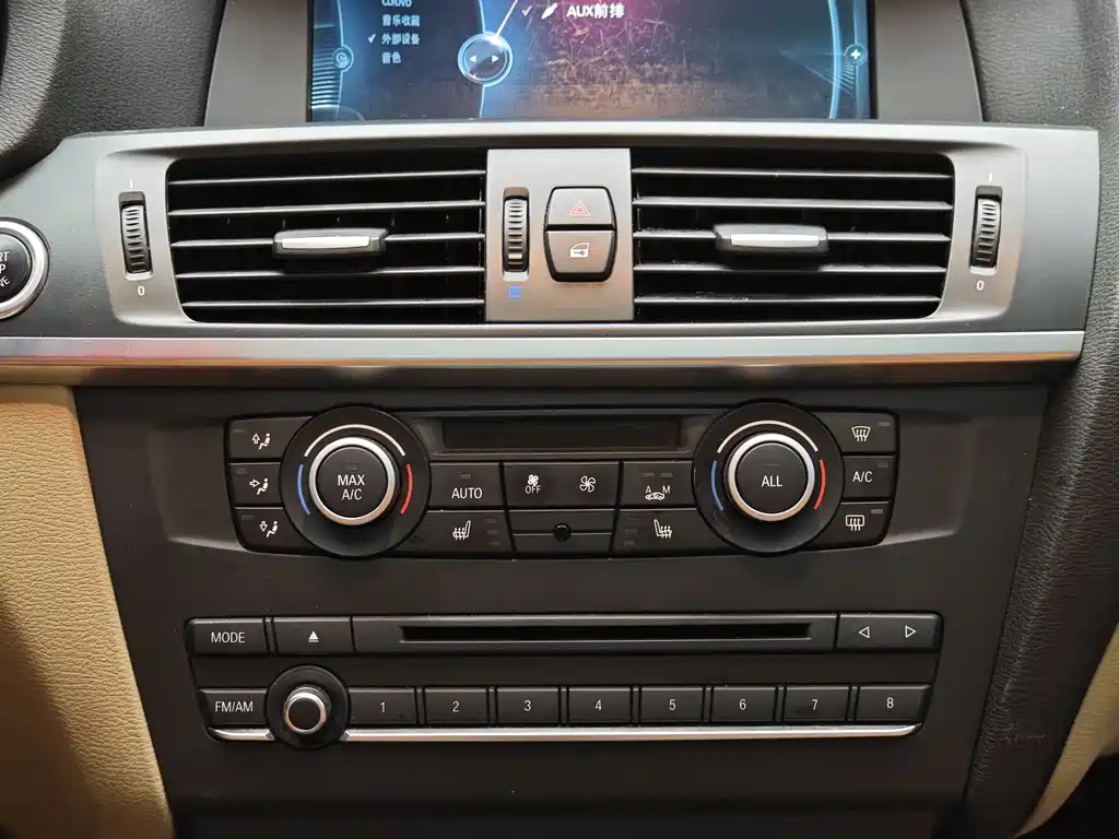 BMW X3 2013 — фото 16