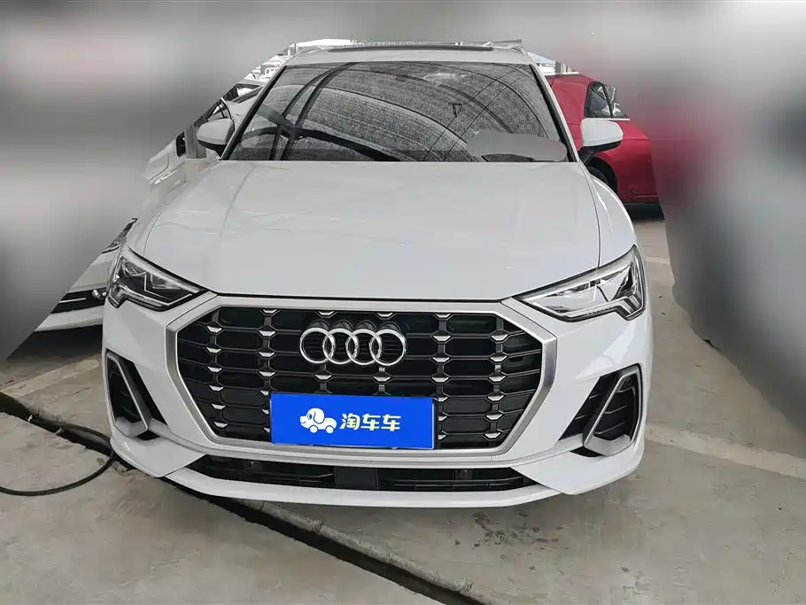 Audi Q3 2020 — фото 2