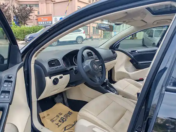 Volkswagen Golf 2010