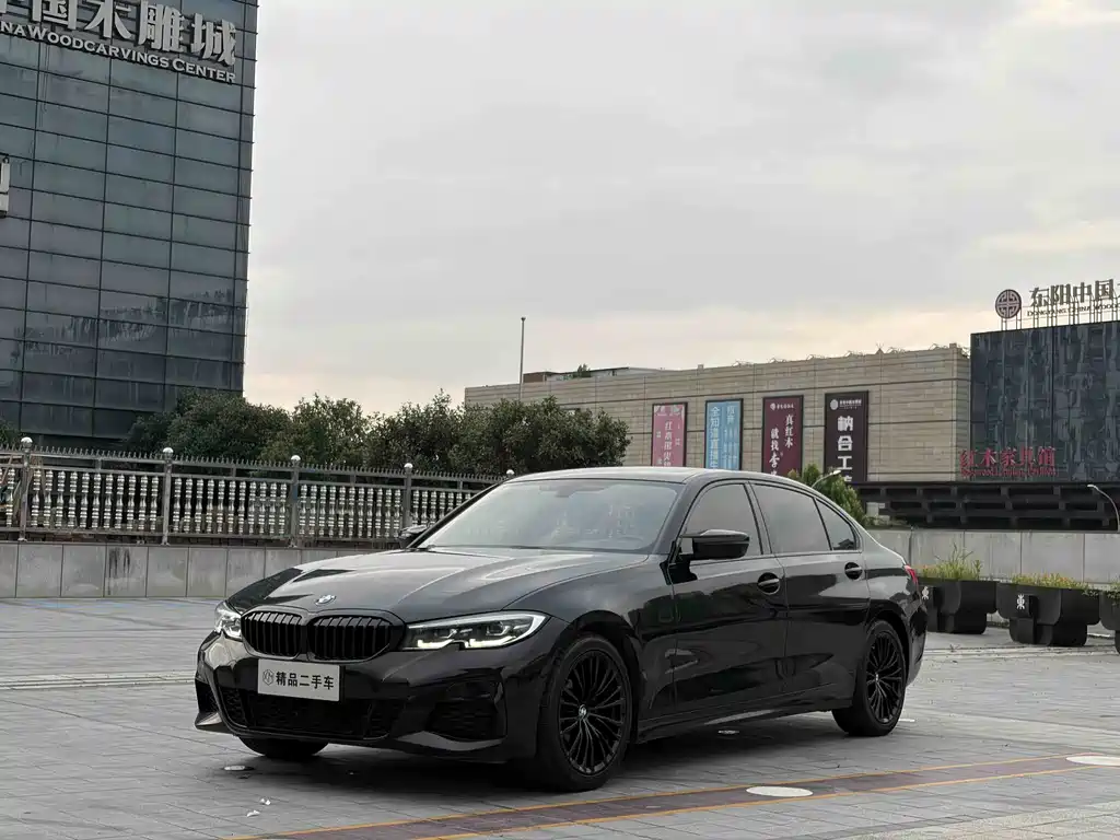 BMW 3 Series 2020 — фото 1