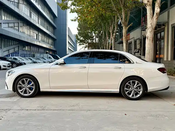 Mercedes-Benz E-Class 2021