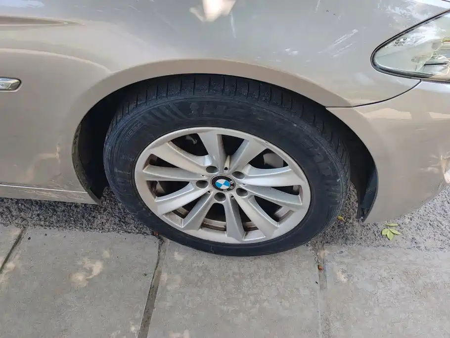 BMW 5 Series 2012
