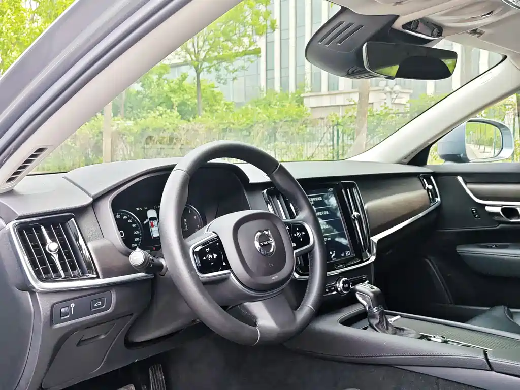 Volvo V90 2018 — фото 6