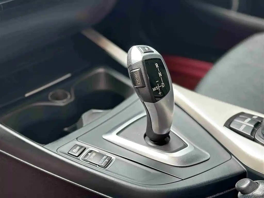 BMW 2 Series 2017 — фото 11