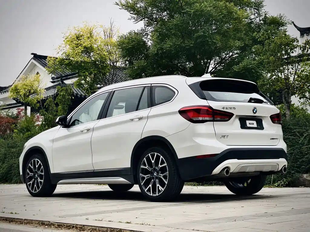 BMW X1 2020 — фото 4