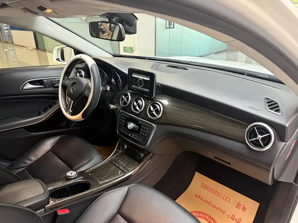 Mercedes-Benz GLA 2015 — фото 31