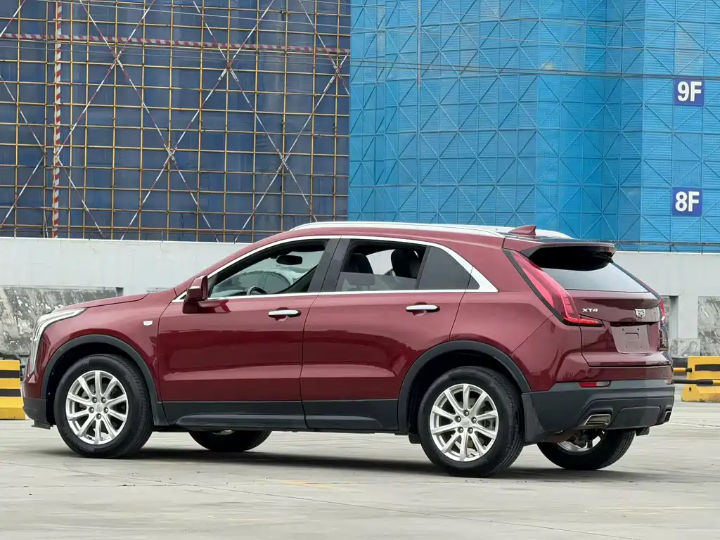 Cadillac XT4 2019 — фото 3