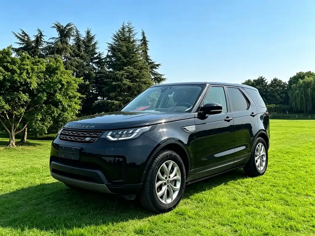 Land Rover Discovery 2018 — фото 1
