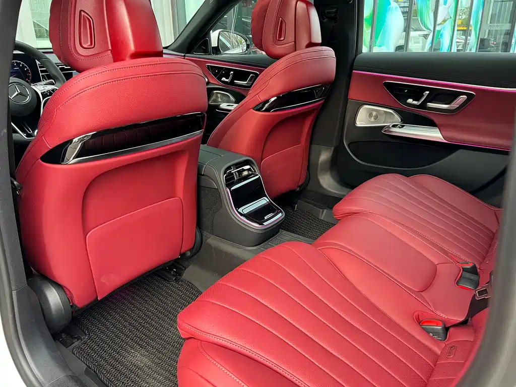 Mercedes-Benz E-Class 2025 — фото 18