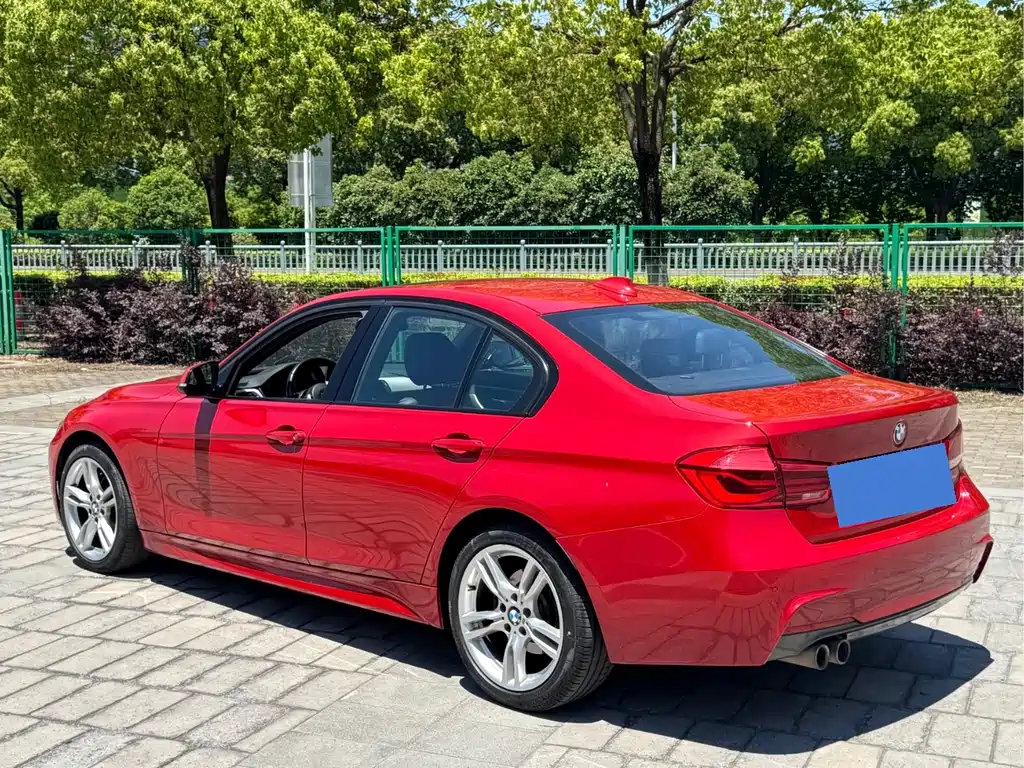 BMW 3 Series 2019 — фото 15