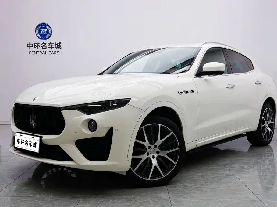 Maserati Levante 2017 — фото 1