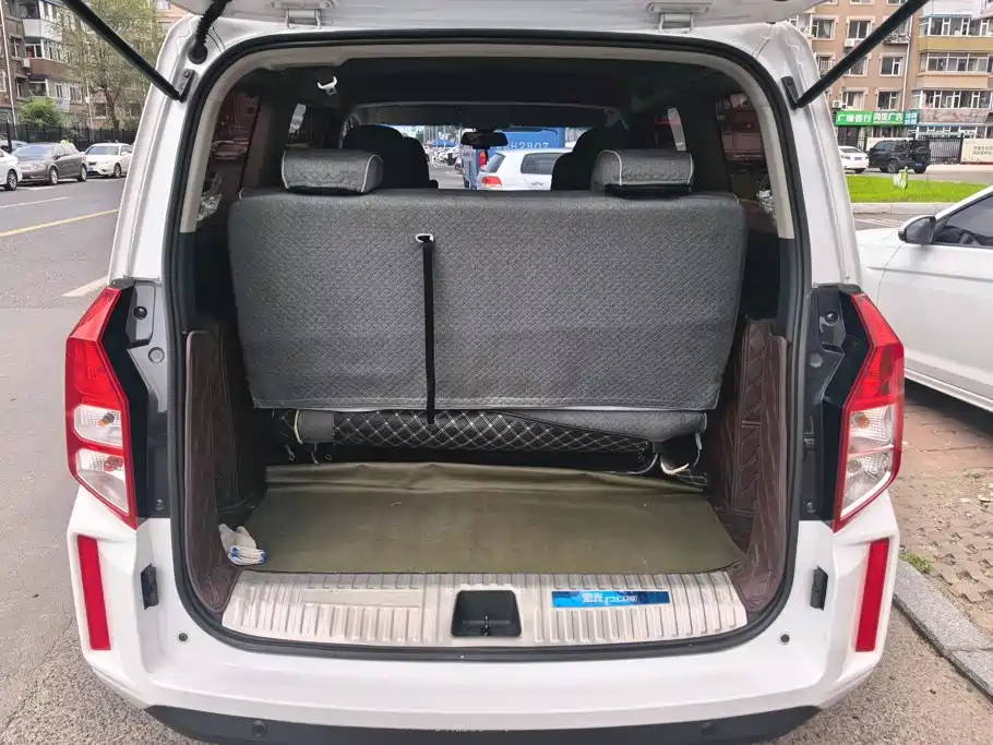 Wuling Hongguang PLUS 2023