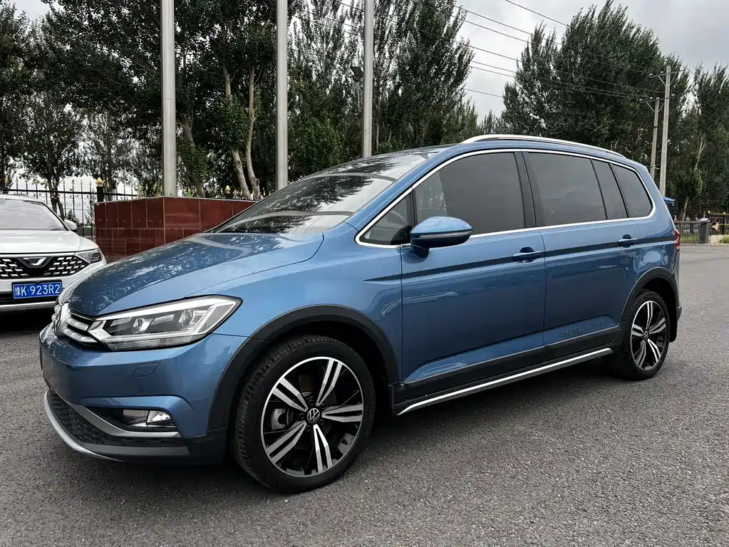 Volkswagen Touran 2021