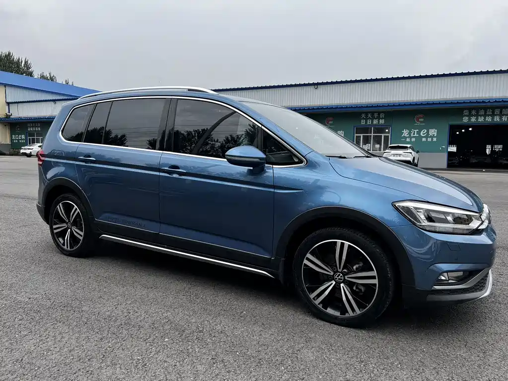 Volkswagen Touran 2021