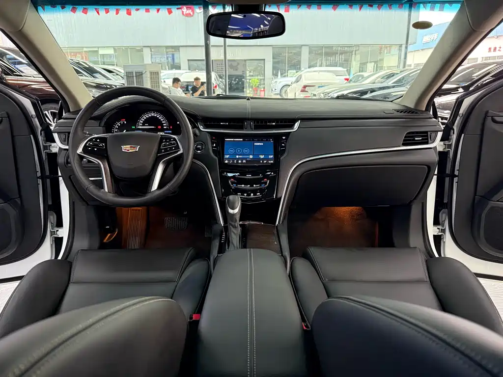 Cadillac XTS 2018 — фото 14