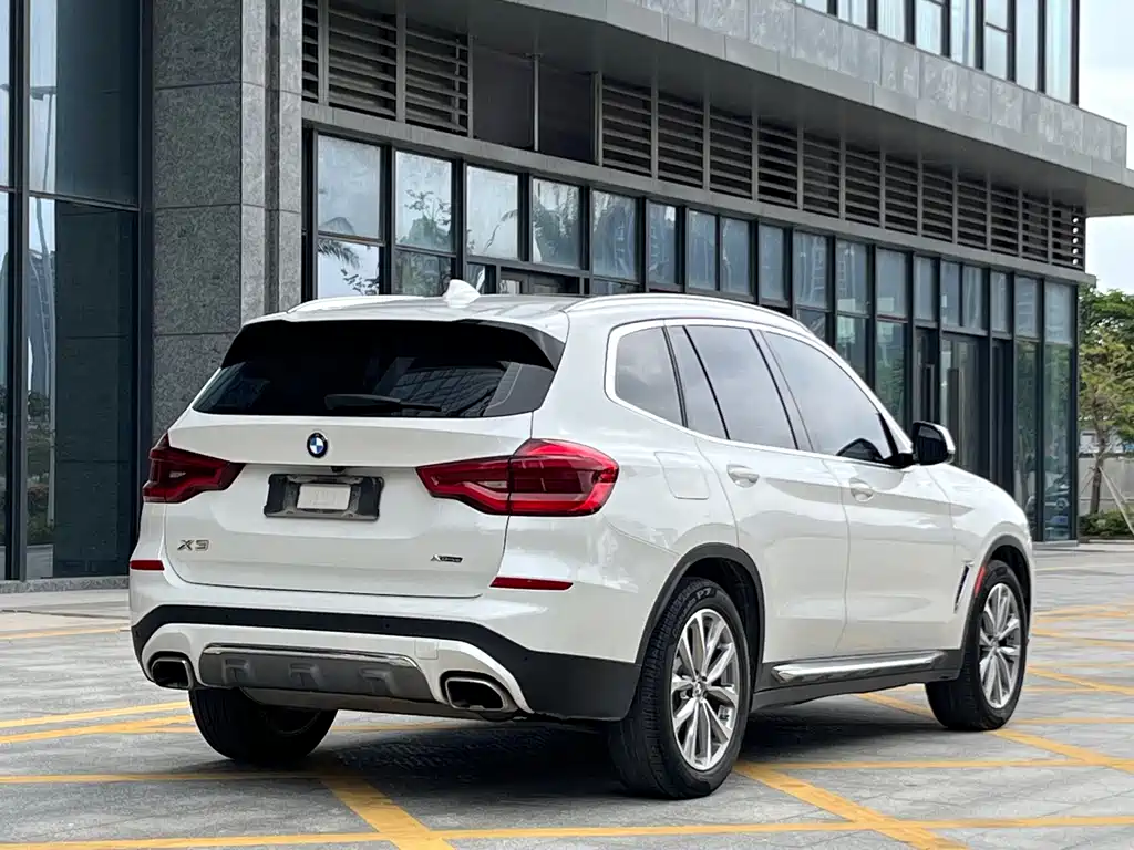 BMW X3 2021 — фото 6