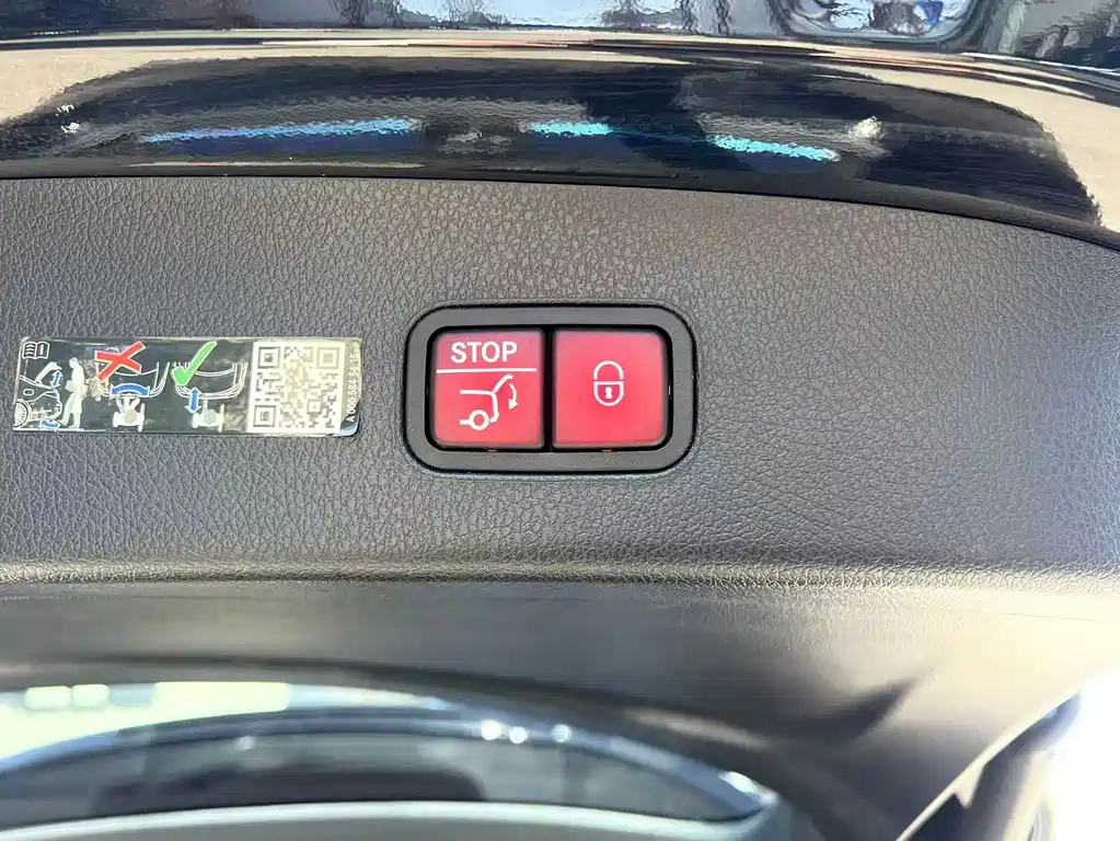 Mercedes-Benz GLC 2023 — фото 12