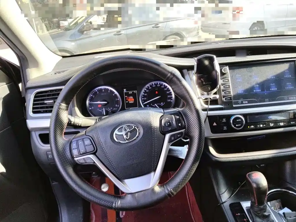 Toyota Highlander 2019 — фото 3
