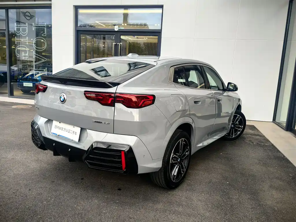 BMW X2 2024 — фото 12