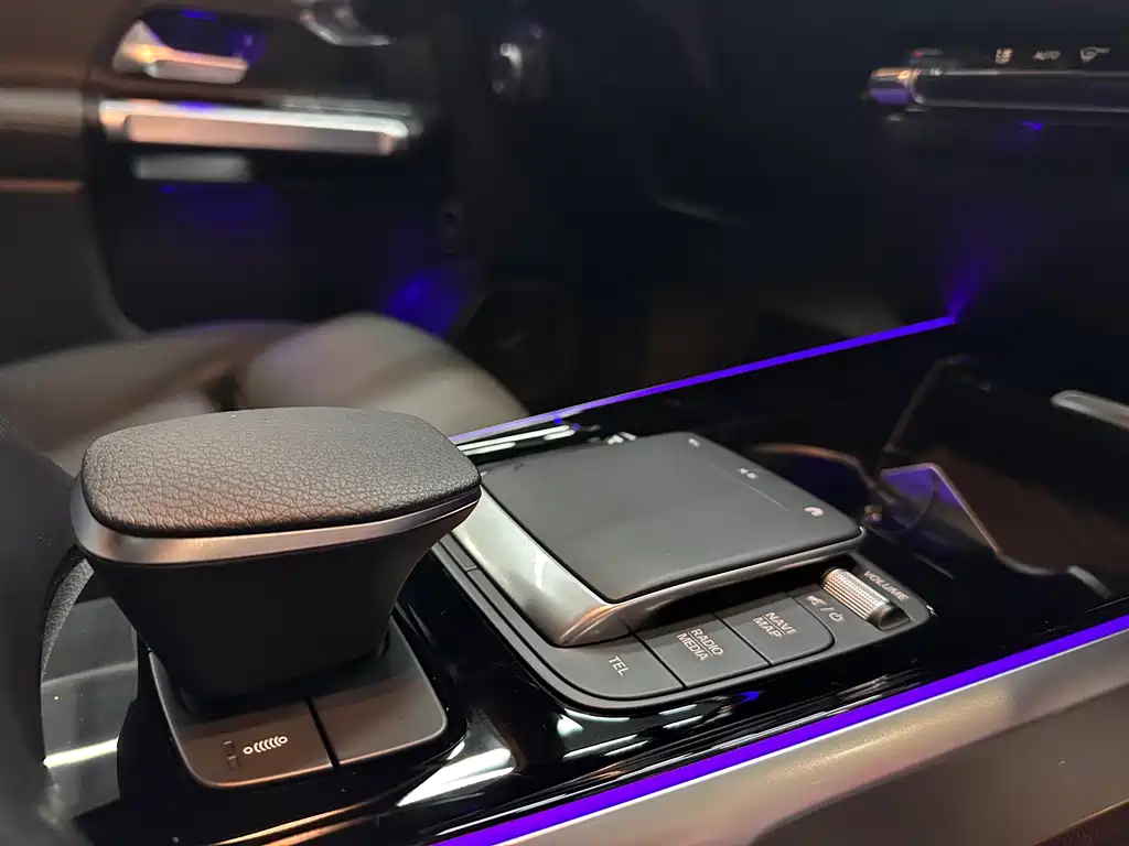 Mercedes-Benz GLB AMG 2023 — фото 13