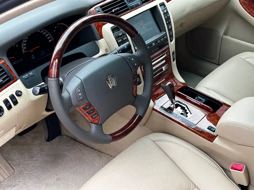 Toyota Crown 2008 — фото 10