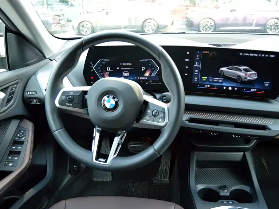 BMW 2 Series 2025 — фото 12