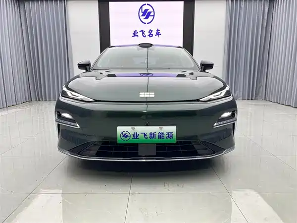 Geely Galaxy Starshine 8 2025