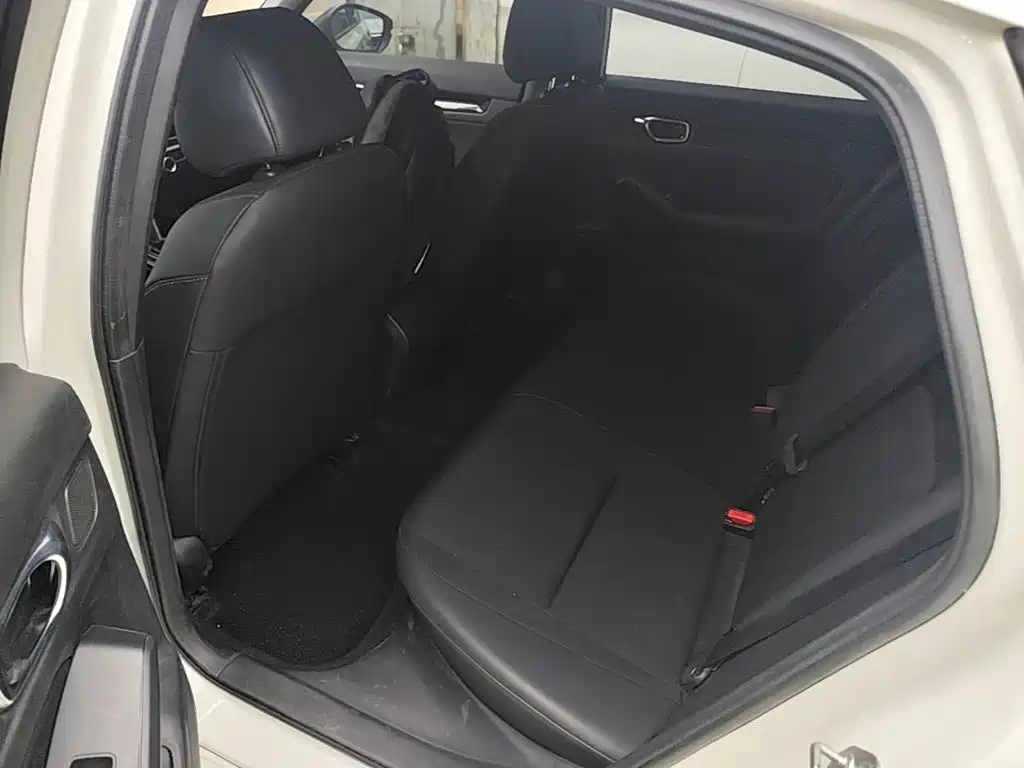 Honda Civic 2022 — фото 17