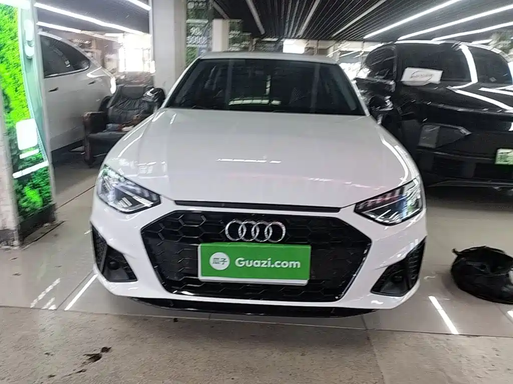 Audi A4L 2023