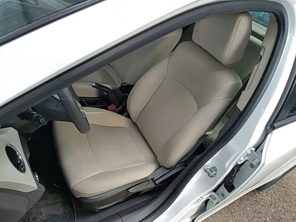 Chevrolet Cruze 2014 — фото 15