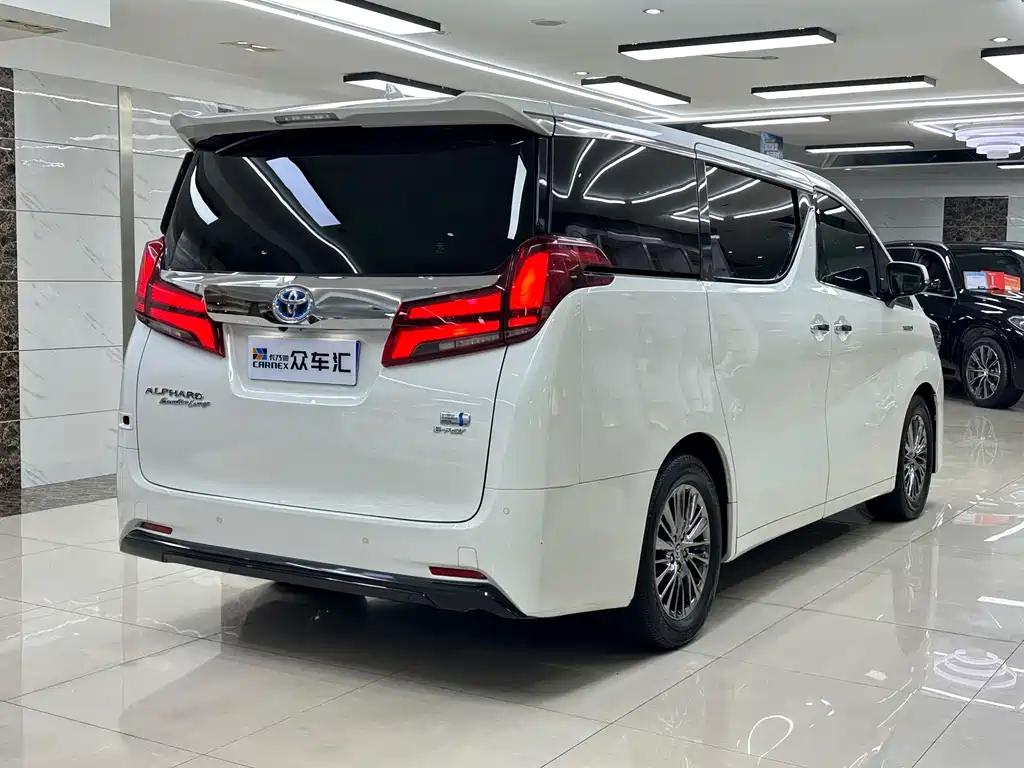 Toyota Alphard 2021 — фото 4