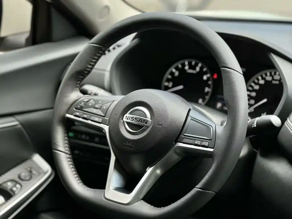 Nissan Sylphy 2023 — фото 13