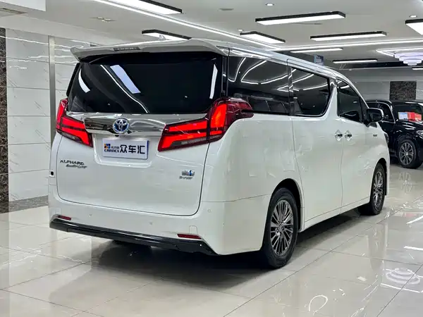 Toyota Alphard 2021
