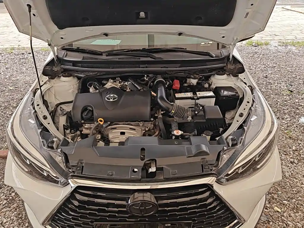 Toyota Yaris L 2022 — фото 20