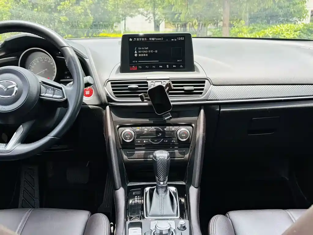 Mazda CX-4 2020 — фото 10
