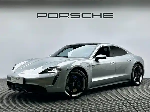 Porsche Taycan 2021