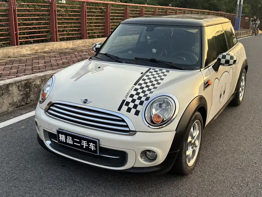 MINI Mini 2012