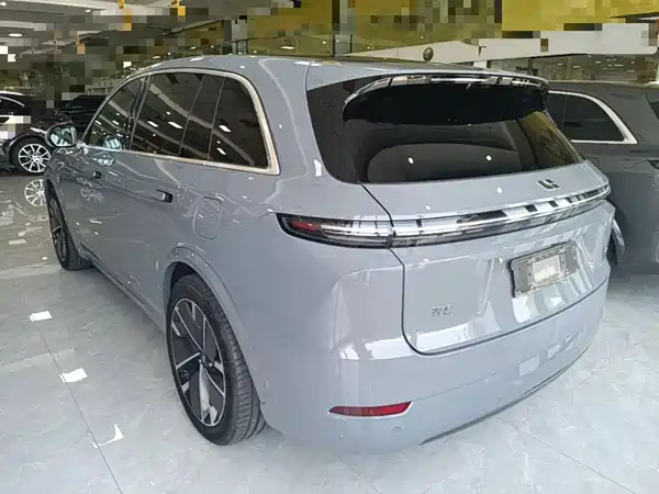 Li Auto L7 2025