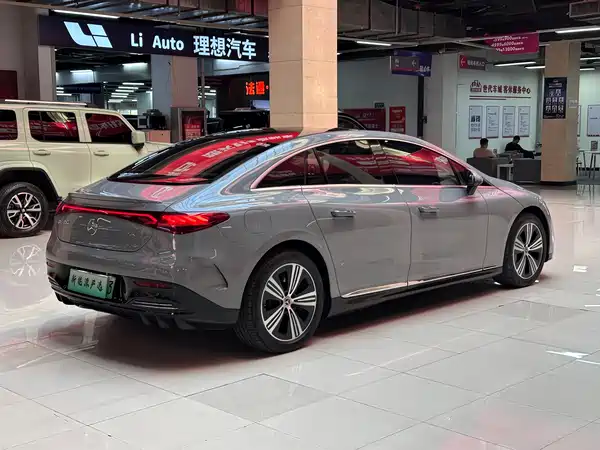 Mercedes-Benz EQE 2022