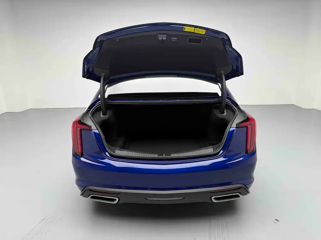 Cadillac CT5 2023 — фото 16
