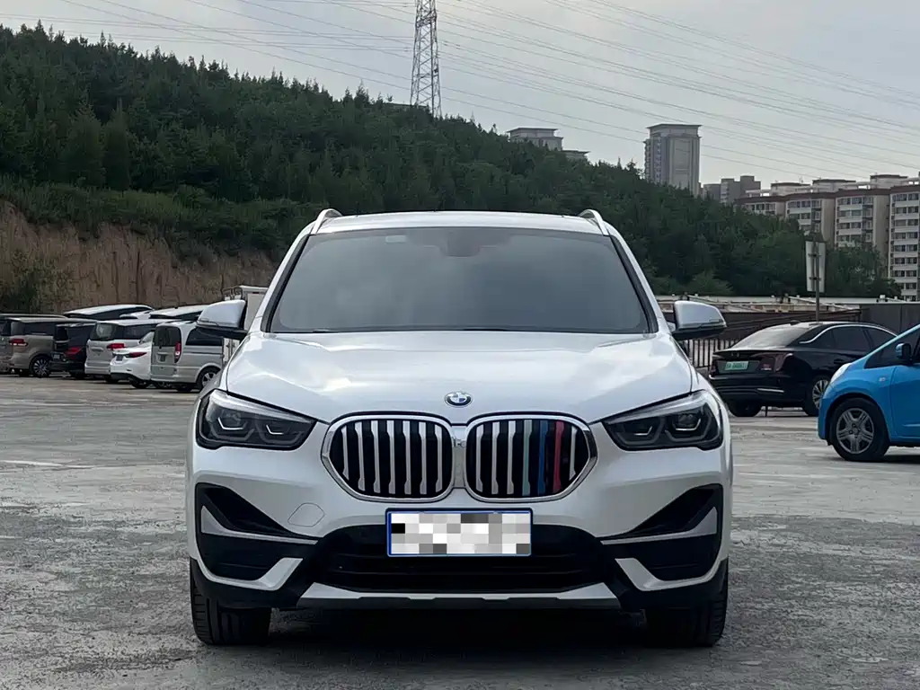 BMW X1 2021 — фото 2