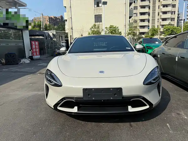 Xiaomi SU7 2025