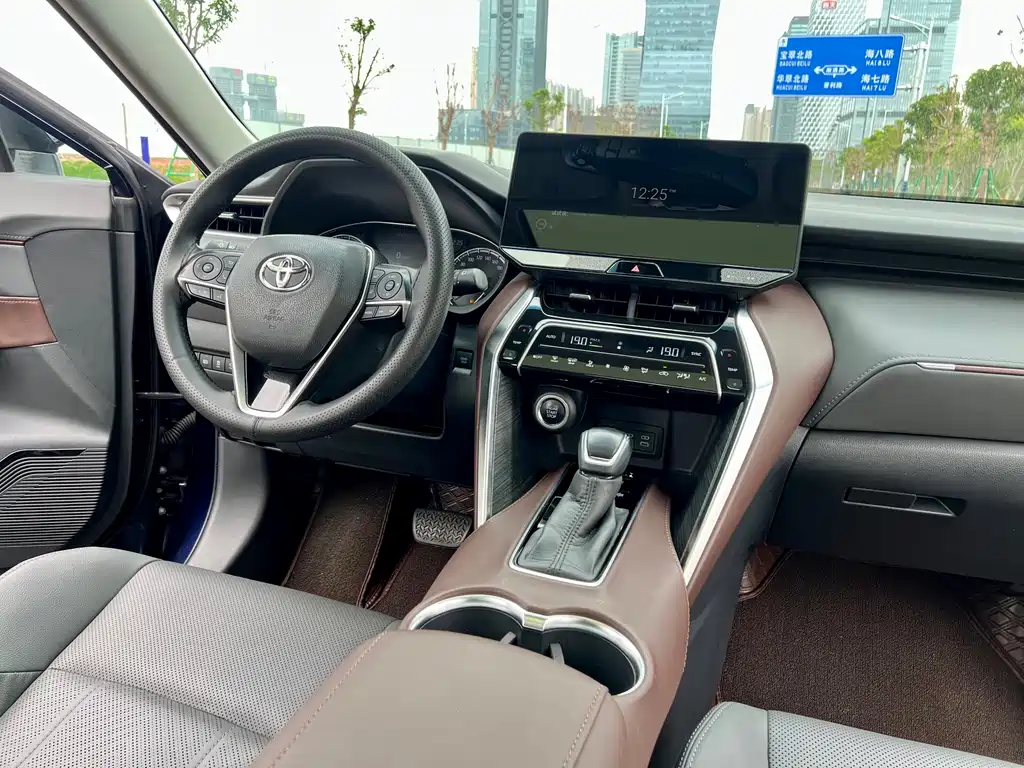 Toyota Harrier 2022 — фото 17